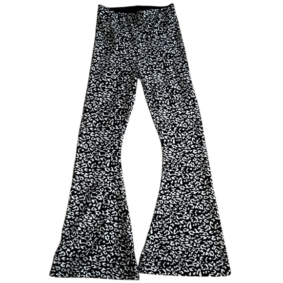 Show Me Your Mumu Size S Bam Bam Bells Flare Leg Pants Animal Leopard Print - Picture 1 of 4